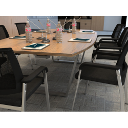 Krzesła Vienna (6 szt ) i Stół konferencyjny 200x138cm MEDISON 6